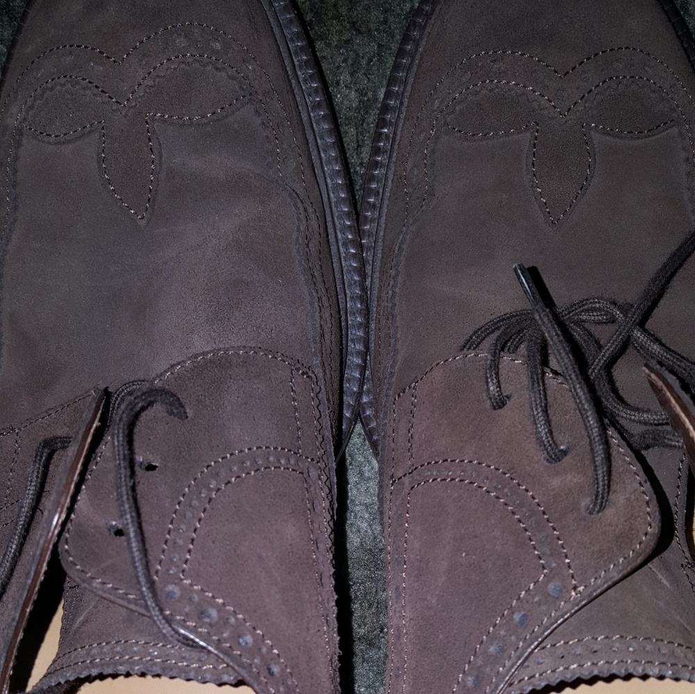LOUIS VUITTON Mens Shoes, Size 8.5